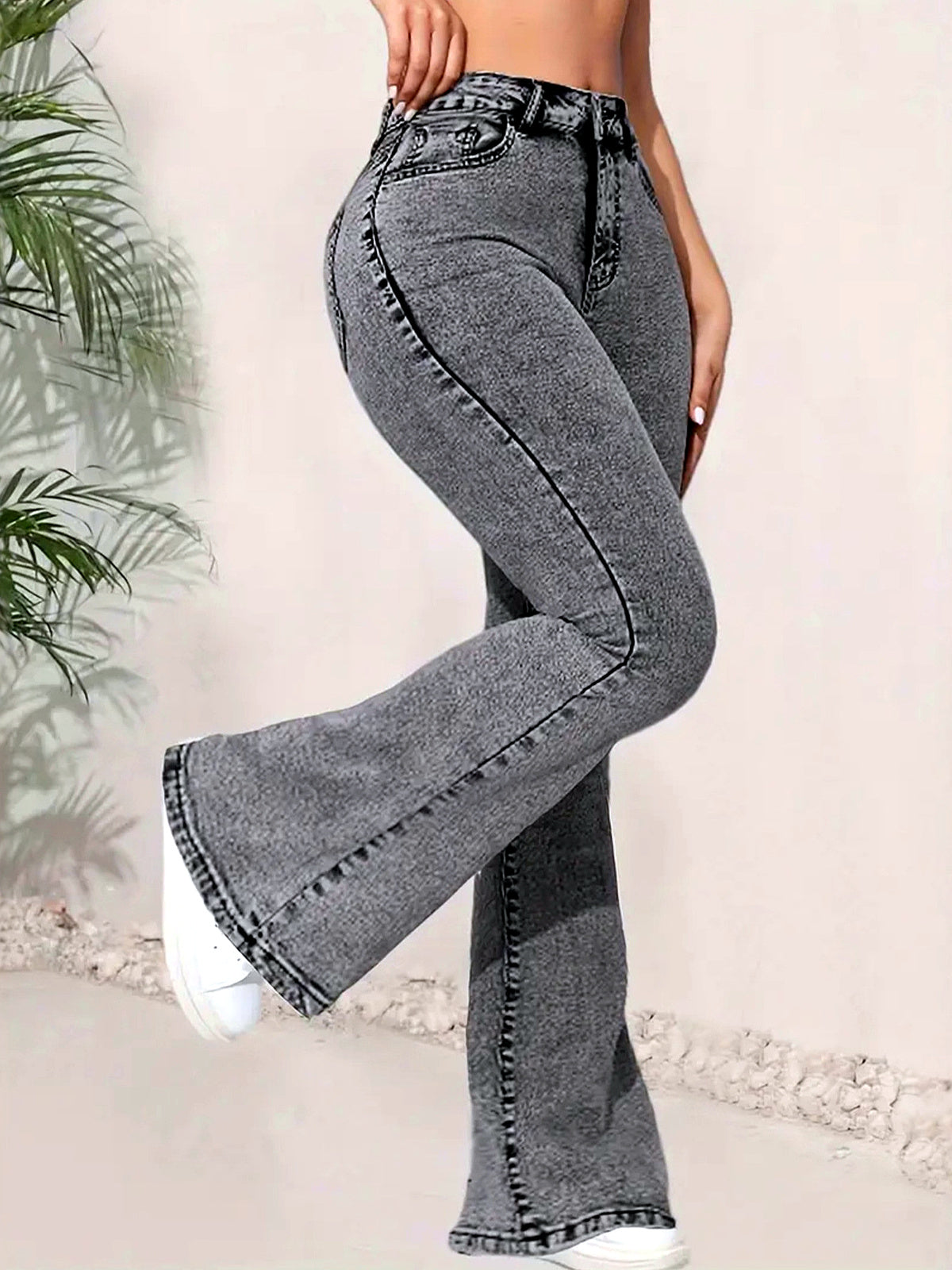 Women's Denim Slim-Fit Straight-Leg Flared Jeans - product detail view 1