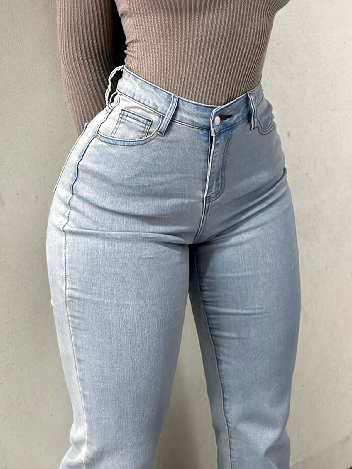 Women's High Waist Flare Jeans, Stretch Streetwear Denim Pants with Pockets and Slim Bell Bottom Leg