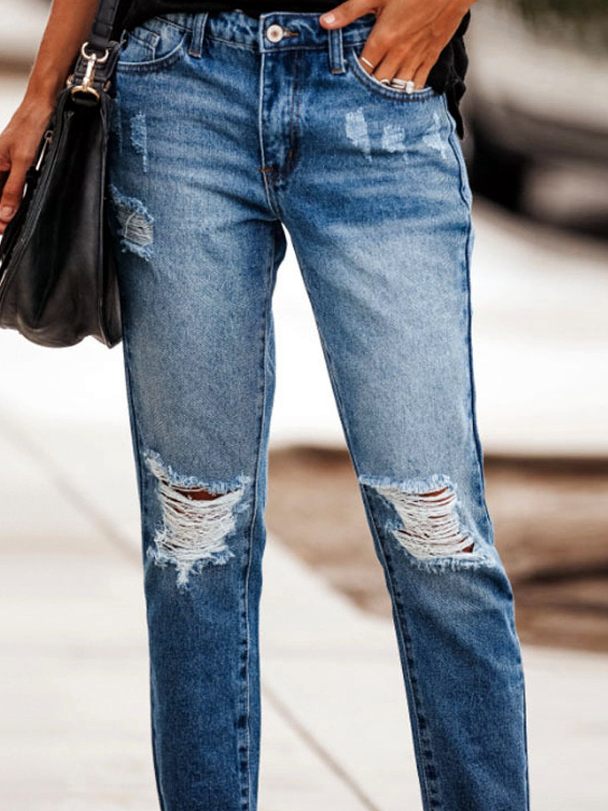 Women's Light Wash Ripped Straight Leg Jeans, Mid Waist Distressed Denim Pants for Casual Streetwear