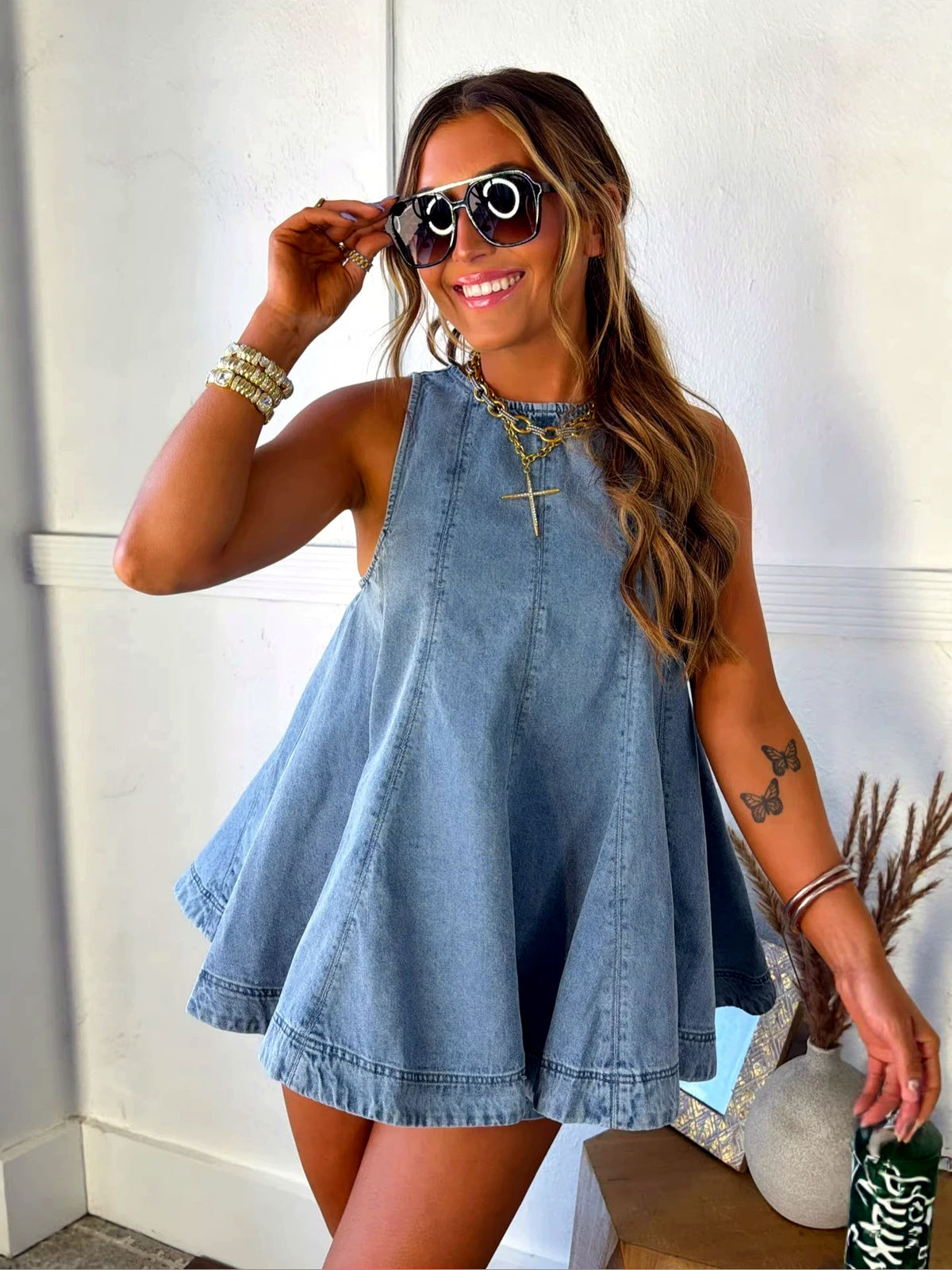 Women's High Waist Distressed Denim Bermuda Shorts Raw Hem Ripped Summer Jeans Shorts - product detail view 3