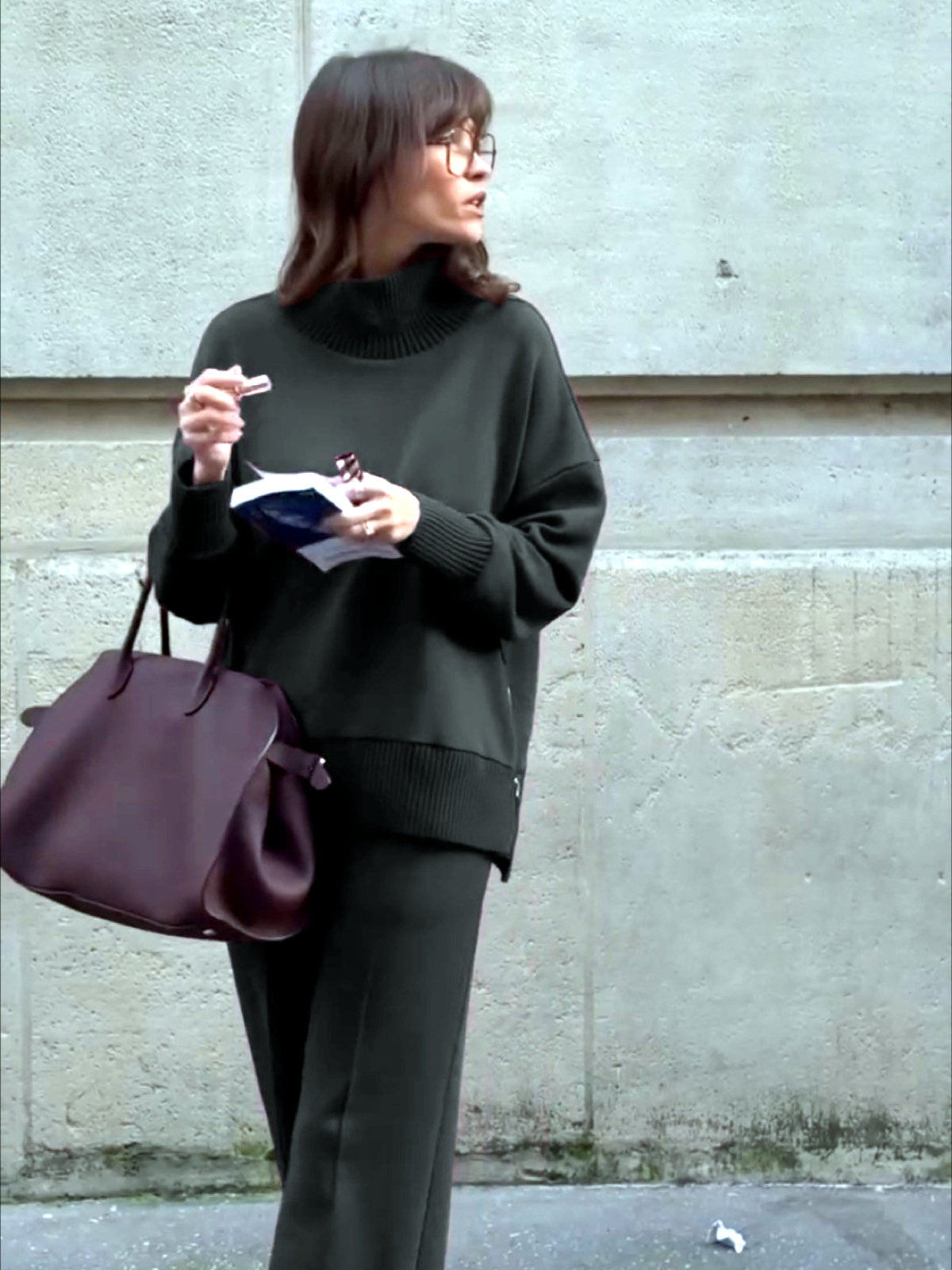 Women's Solid-Color Patchwork Relaxed-Fit Long-Sleeve Top & Pants Set - product detail view 4