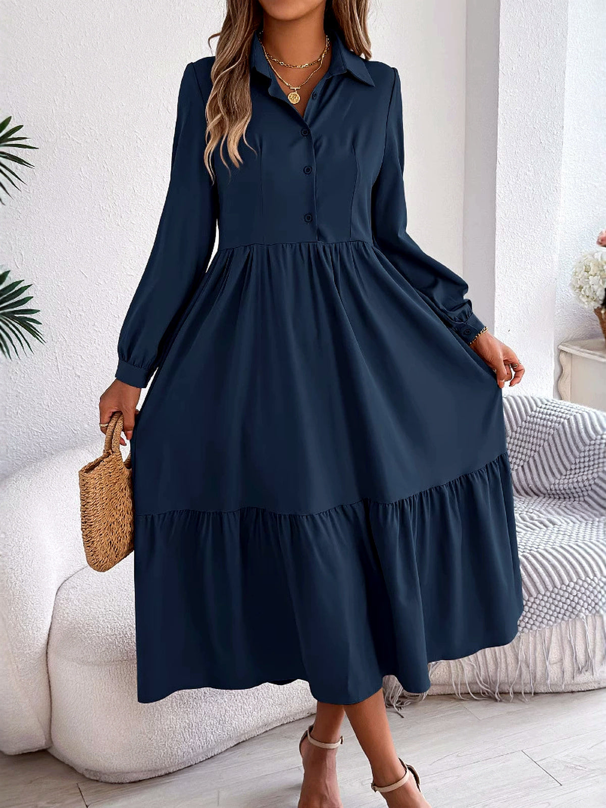 Women's Solid-Color Relaxed-Fit High-Waist Point-Collar Long-Sleeve Streetwear Shirt - product detail view 7