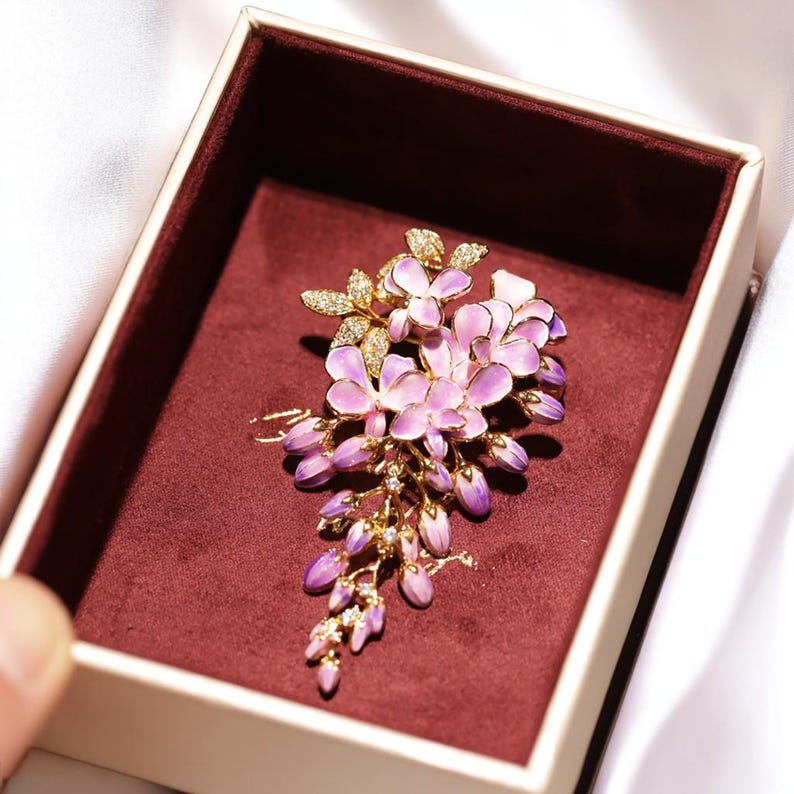 Original design wisteria flower brooch, luxurious oil drip purple jewelry with gift box