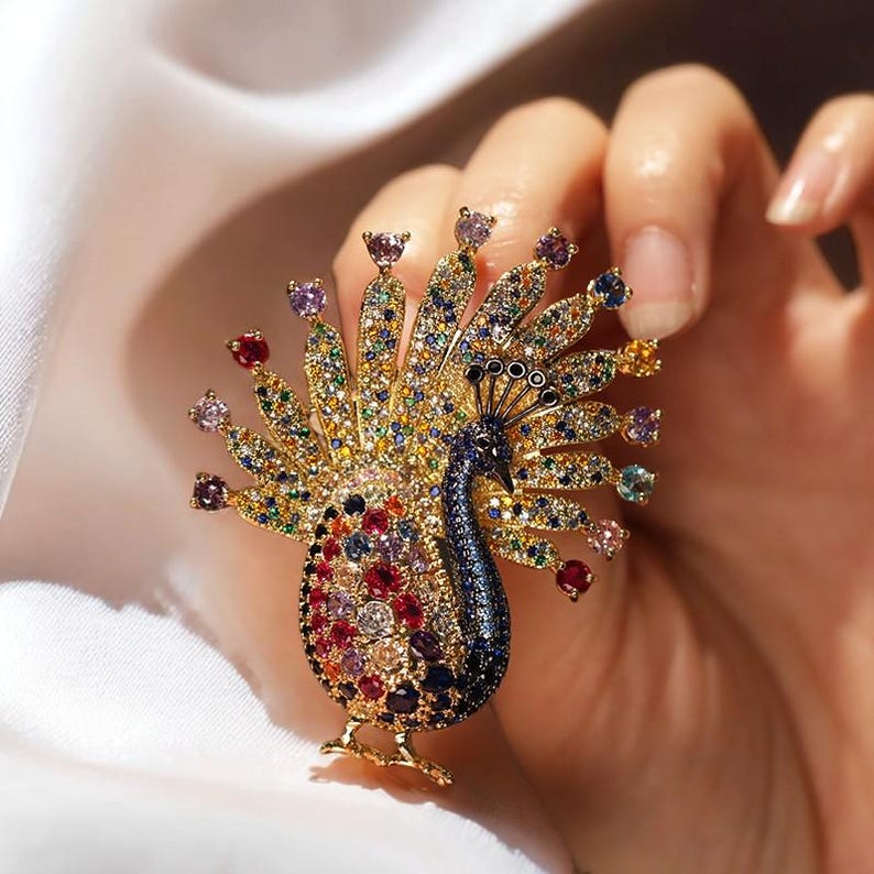 Copper Zircon Peacock Brooch: Exquisite Colorful Bird Jewelry