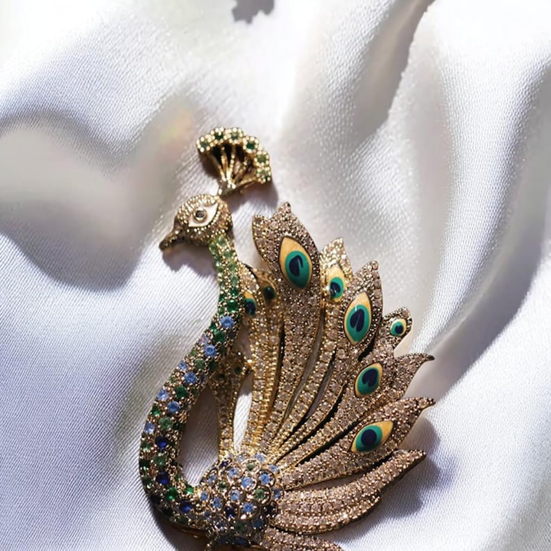 Copper Zircon Peacock Brooch: Exquisite Colorful Bird Jewelry