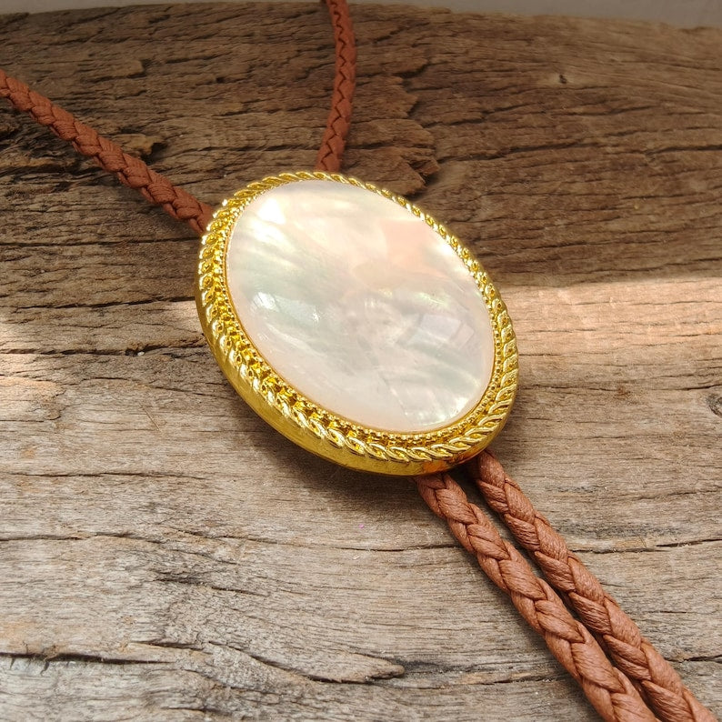 Bolo Tie en Nacre - Collier de Mariage pour Hommes Femmes Garçons d'honneur Marié - Cravate Cowboy Western