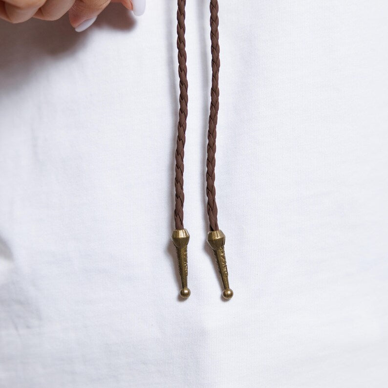Cravate bolo dorée, Cravate bolo croix pour hommes, Cravate bolo œil de tigre, Cravate bolo cordon marron, Cravates bolo marron pour femmes, Cravate bolo de cowboy pour hommes