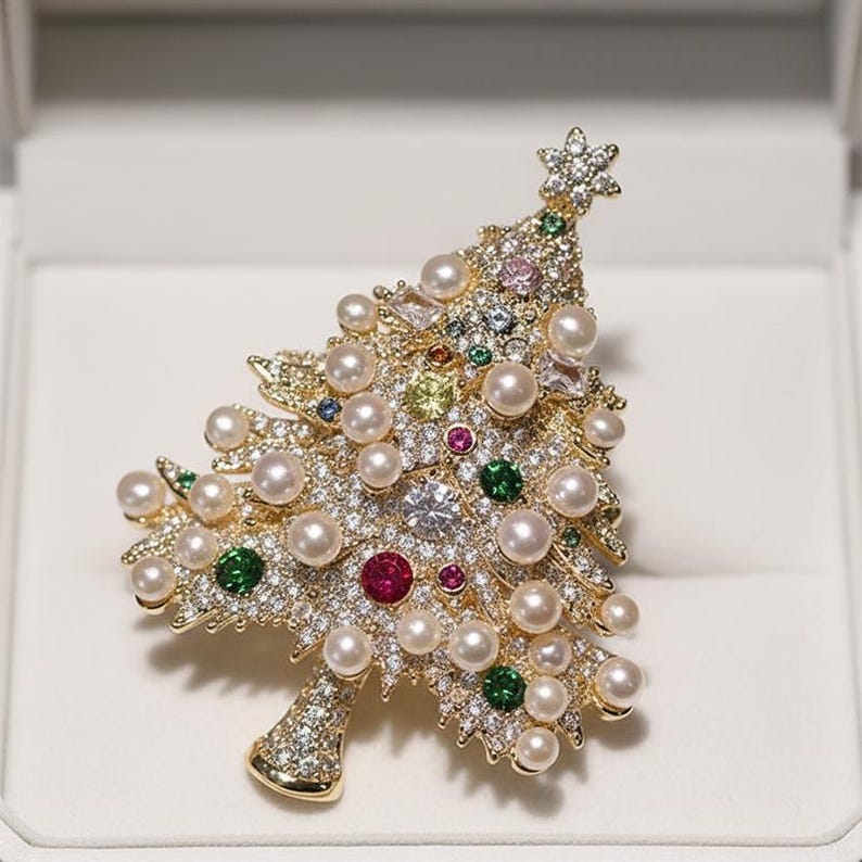 Original vintage Christmas tree brooch, women's dress pin inlaid with natural pearl and zircon