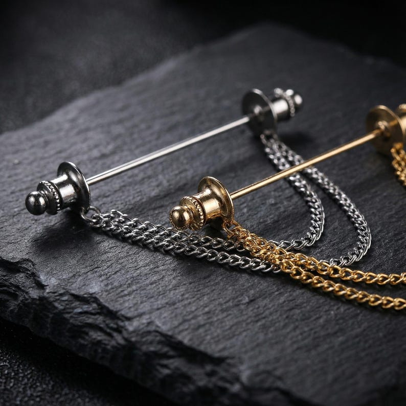 Broche à double chaîne, épingle de revers de costume, ensemble broche-chaîne de col de chemise et de manteau, broche de chemise, broche de revers, cadeau pour homme, cadeau de témoin.