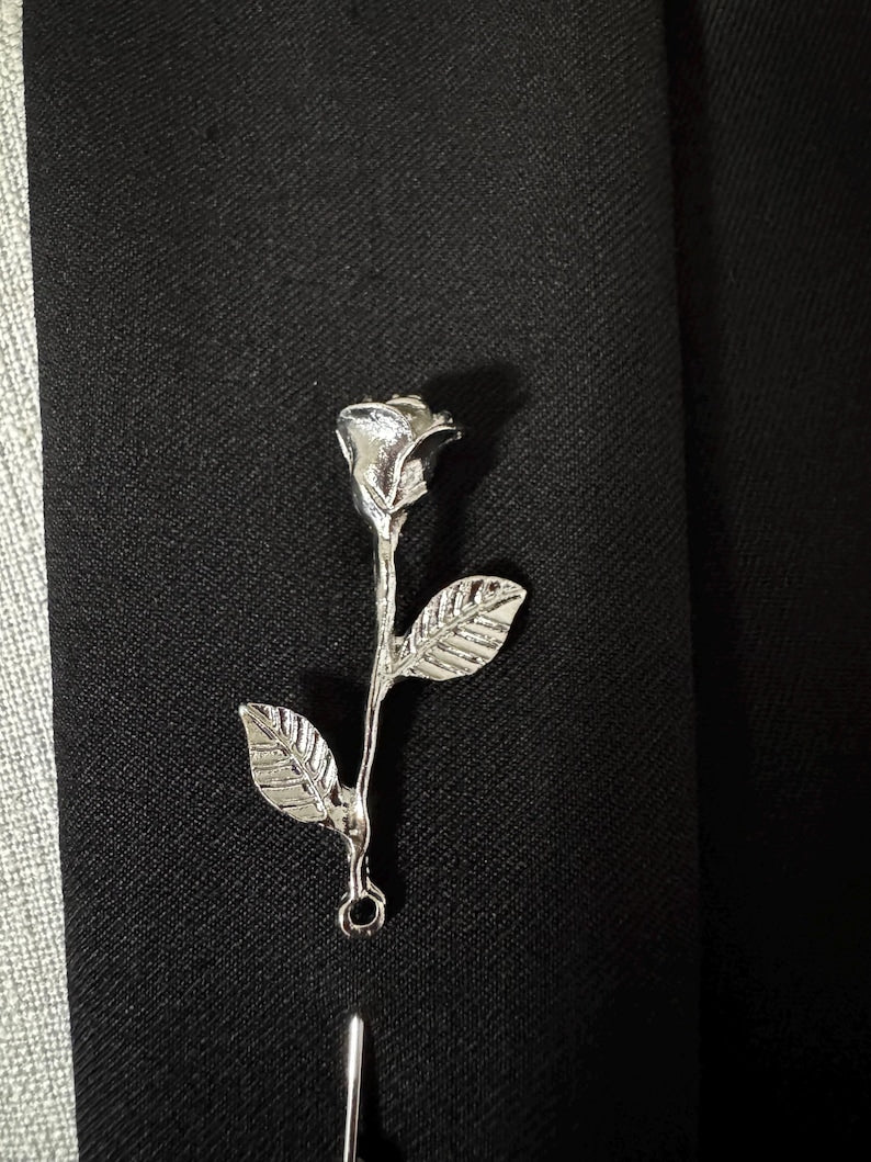 Broche de revers fleur rose avec feuille pour hommes, boutonnière de mariage garçons d'honneur, accessoires de broche de revers de costume pour hommes, broche de revers pour hommes, cadeau pour lui