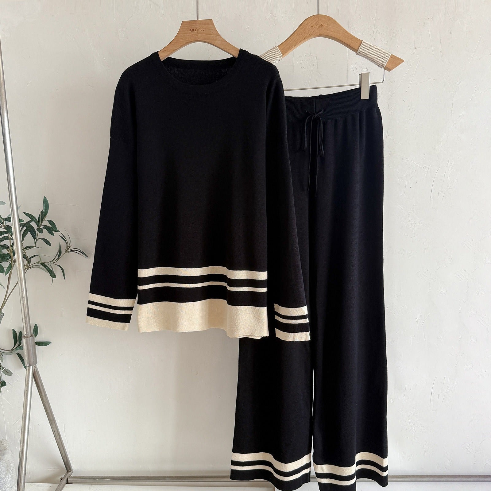 Cozy Stripe Hem 2-Piece Knit Set - Crewneck Long Sleeve Sweater & High-Waist Wide Leg Pants Lounge Set