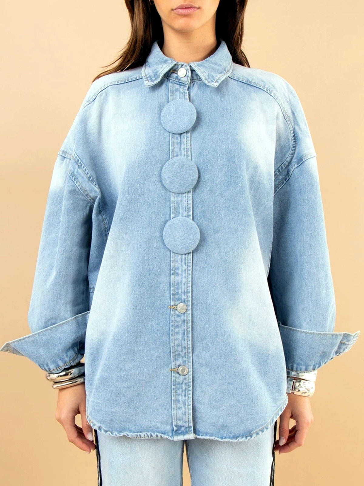 Women's Denim Relaxed-Fit Long-Sleeve Shirt in Light Blue - product view