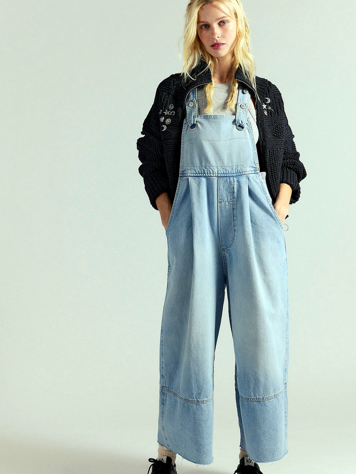 Women's Elastic Waist Drawstring Straight Leg Pants Casual Vacation Trousers in Light Blue - product view