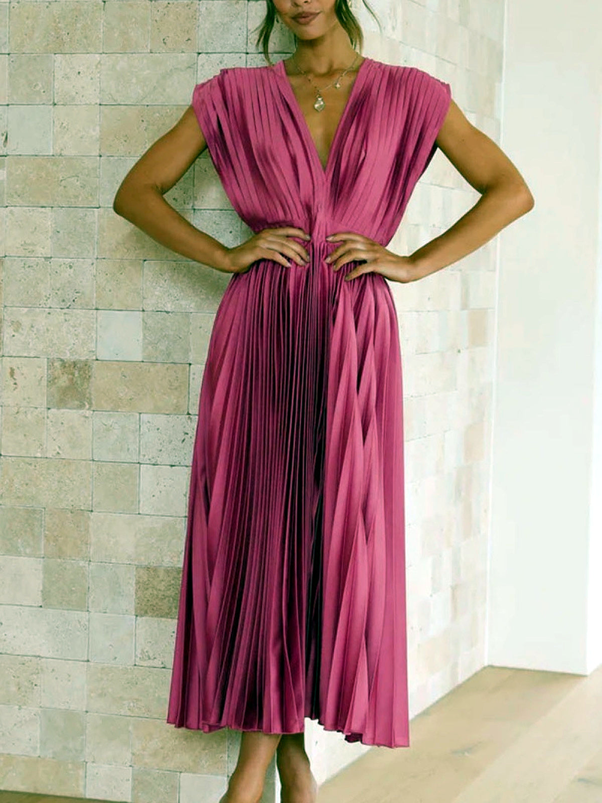Solid-Color Patchwork Zip-Front Pullover Relaxed-Fit Sleeveless Dress in Rose Red - product view