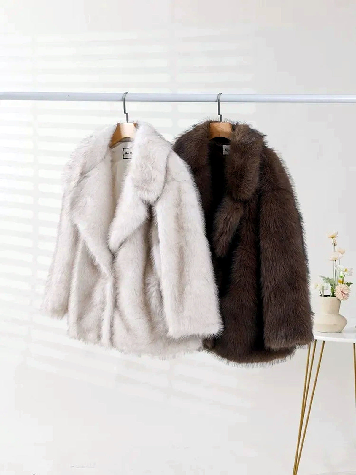 Point-Collar Long-Sleeve Mid-Length Jacket - product detail view 2