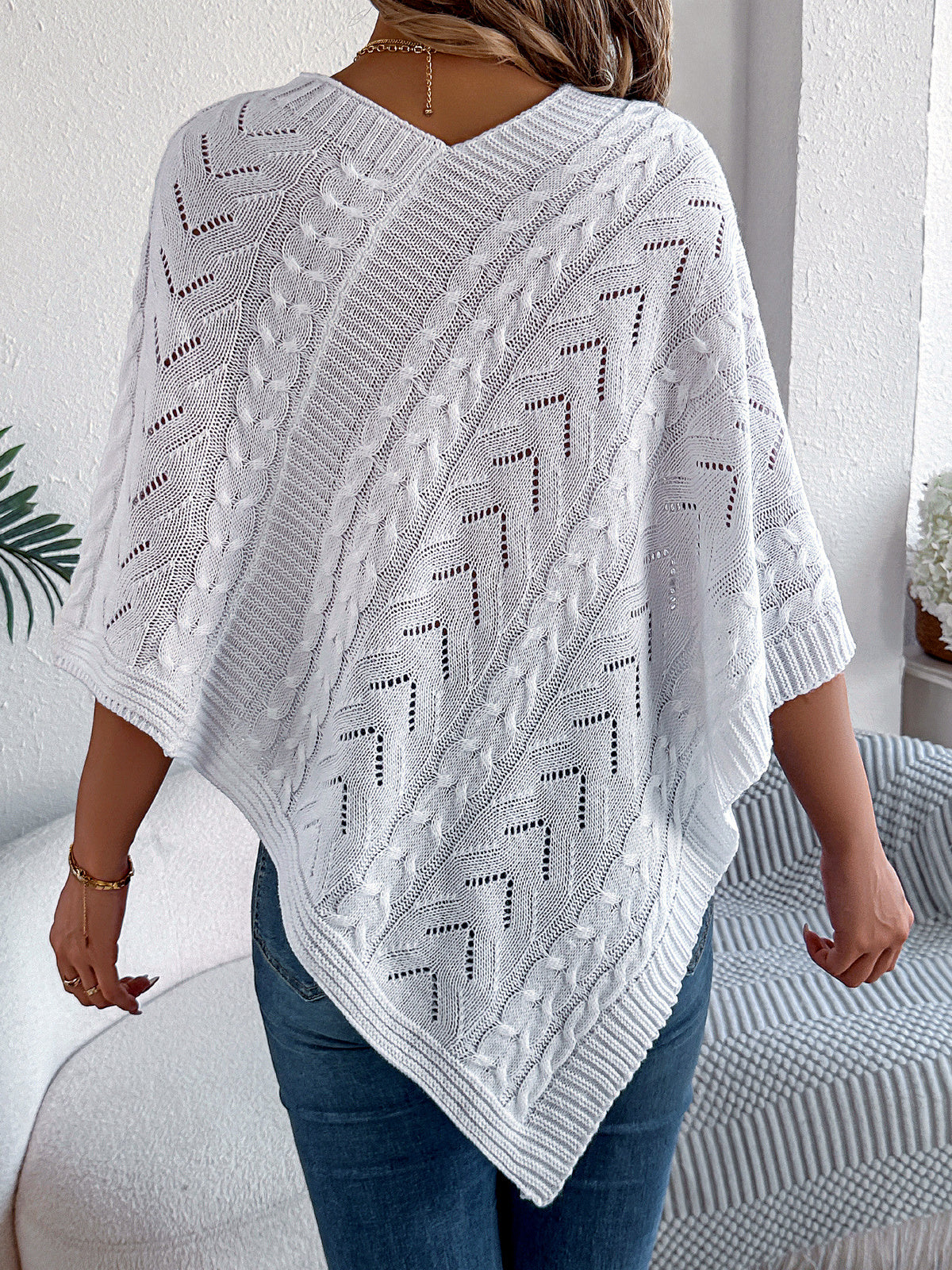 Women's Solid-Color Relaxed-Fit Streetwear Sweater - product detail view 2