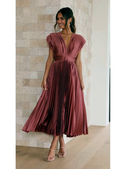 Solid-Color Patchwork Zip-Front Pullover Relaxed-Fit Sleeveless Dress in Brick Red - product view