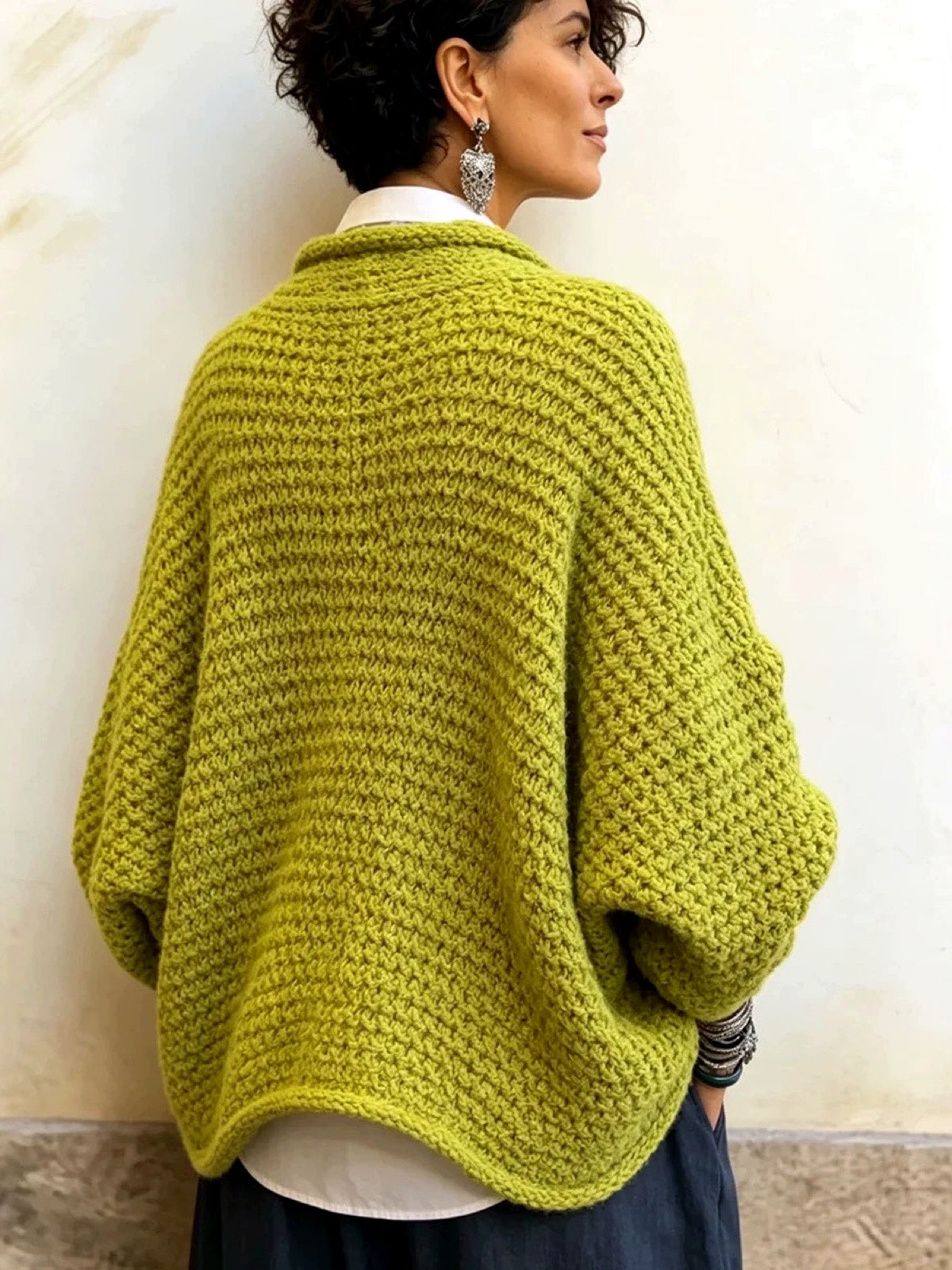 Knit Solid-Color V-Neck Pullover Relaxed-Fit Long-Sleeve Woven Sweater - product detail view 2