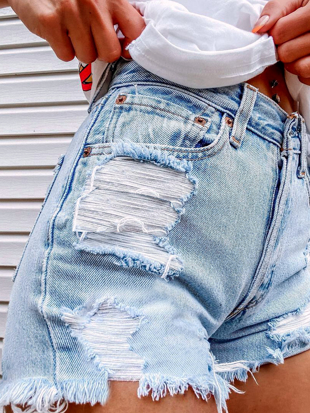 Women's Denim Printed Distressed Relaxed-Fit Mid-Rise Streetwear Shorts - product detail view 6