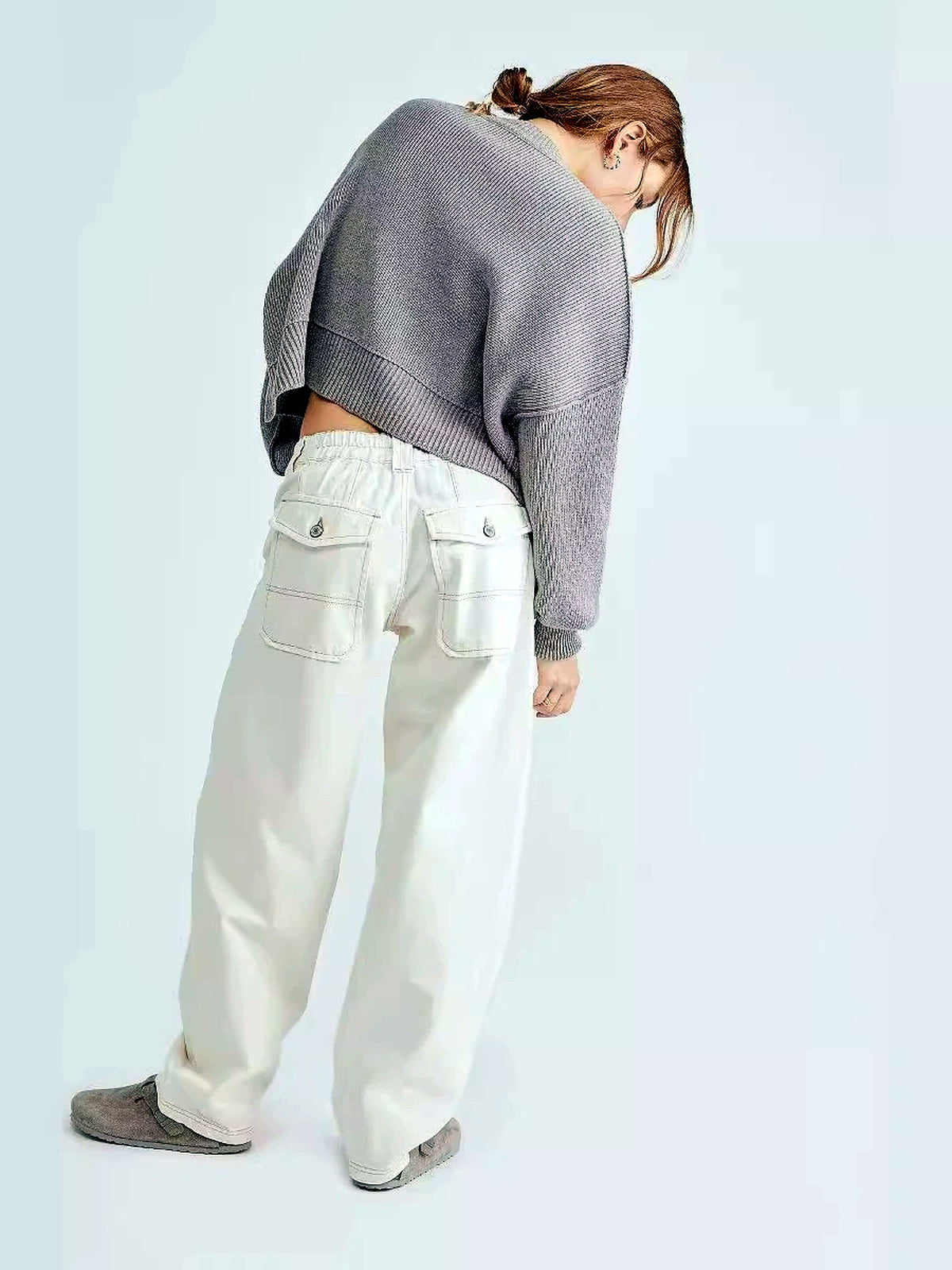 Women's Washed Denim Solid-Color Relaxed-Fit Slim-Fit Mid-Rise Jeans - product detail view 6