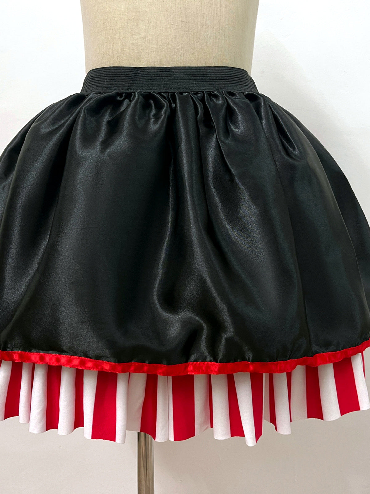 Women's Halloween Cosplay Top & Skirt Set - product detail view 9