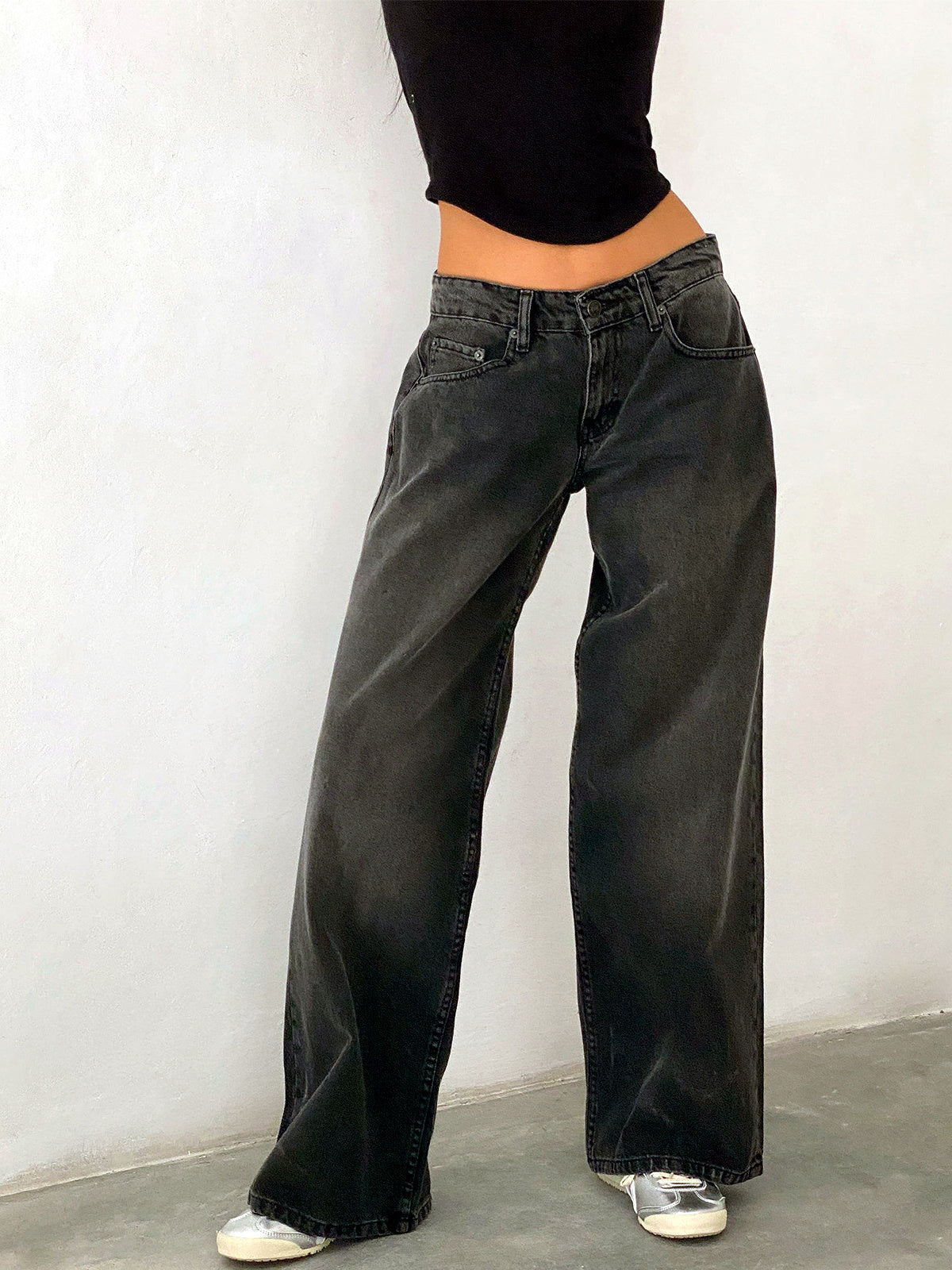 Women's Washed Denim Wide-Leg Vintage-Inspired Distressed Straight-Leg Jeans - product detail view 1