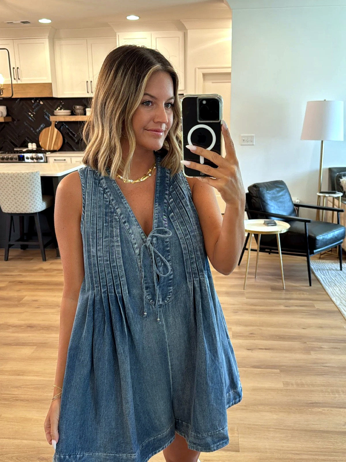 Women's High Waist Distressed Denim Bermuda Shorts Raw Hem Ripped Summer Jeans Shorts - product detail view 5