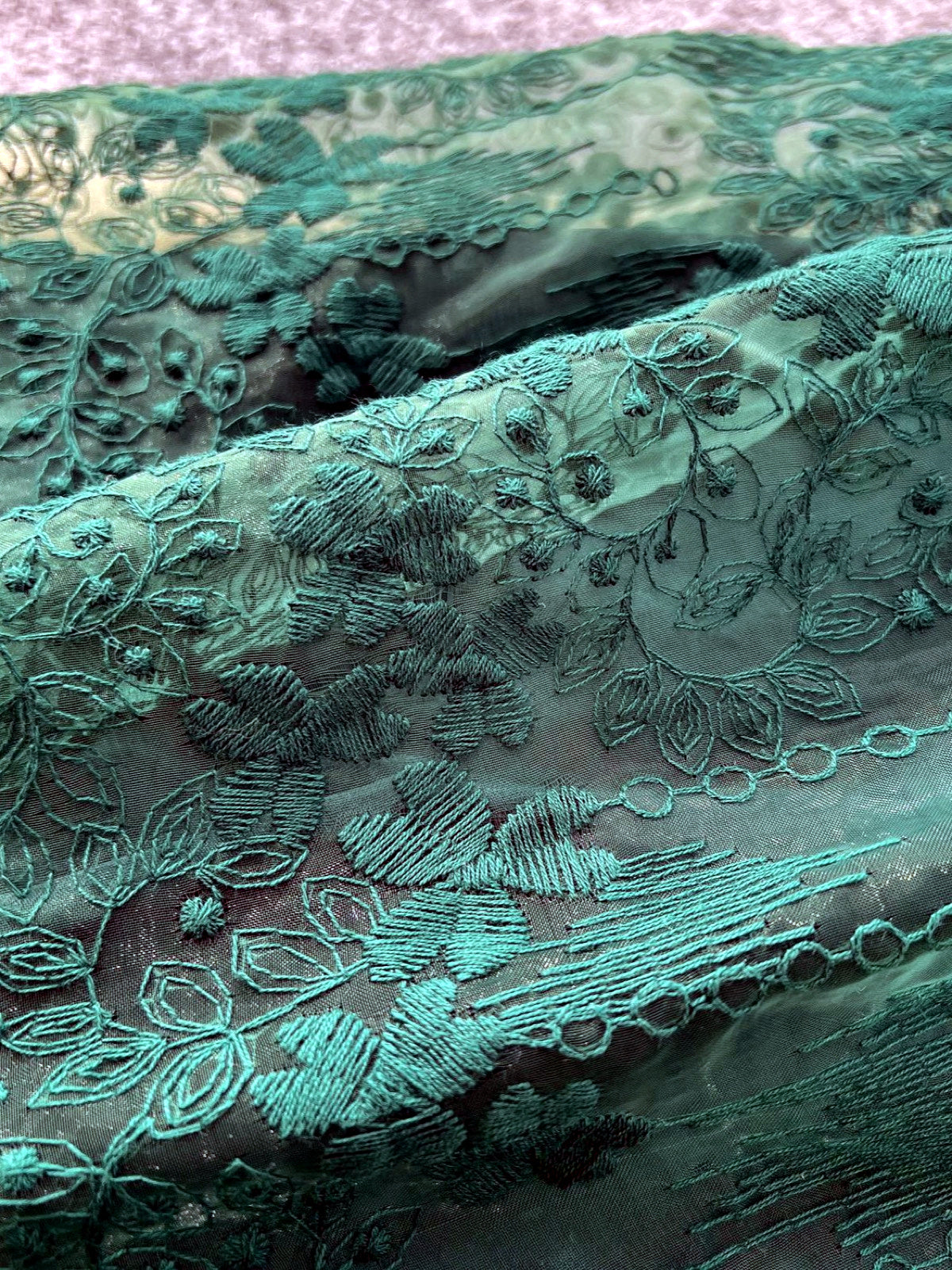 Women's Solid-Color V-Neck Lace-Trim Long-Sleeve Puff-Sleeve Dress - product detail view 6