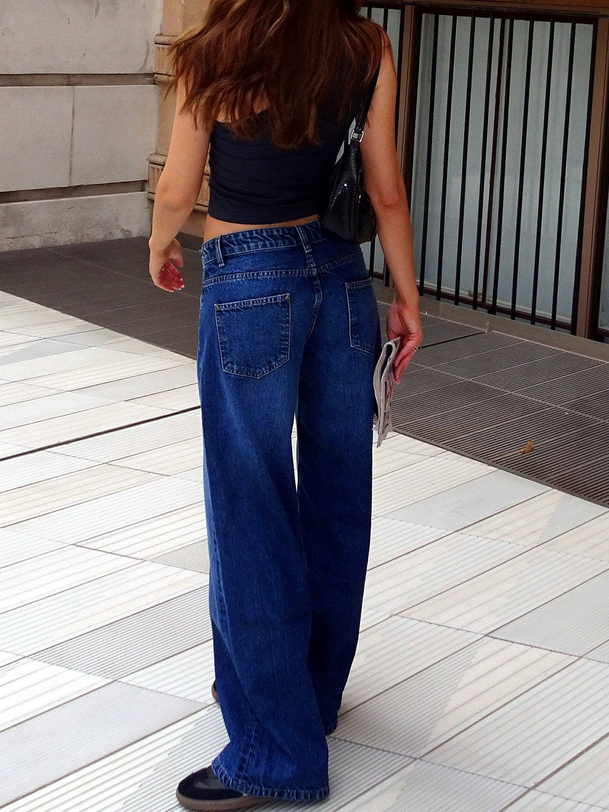 Women's Washed Denim Wide-Leg Vintage-Inspired Distressed Straight-Leg Jeans - product detail view 4