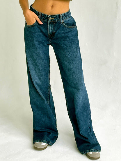 Women's Washed Denim Wide-Leg Vintage-Inspired Distressed Straight-Leg Jeans - product detail view 5