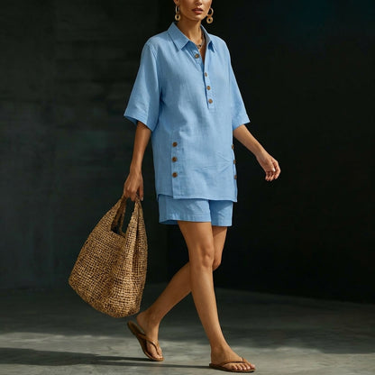 Ensemble deux pièces de villégiature estival PromiseGift | Tunique mi-boutonnée bleu ciel et short décontracté