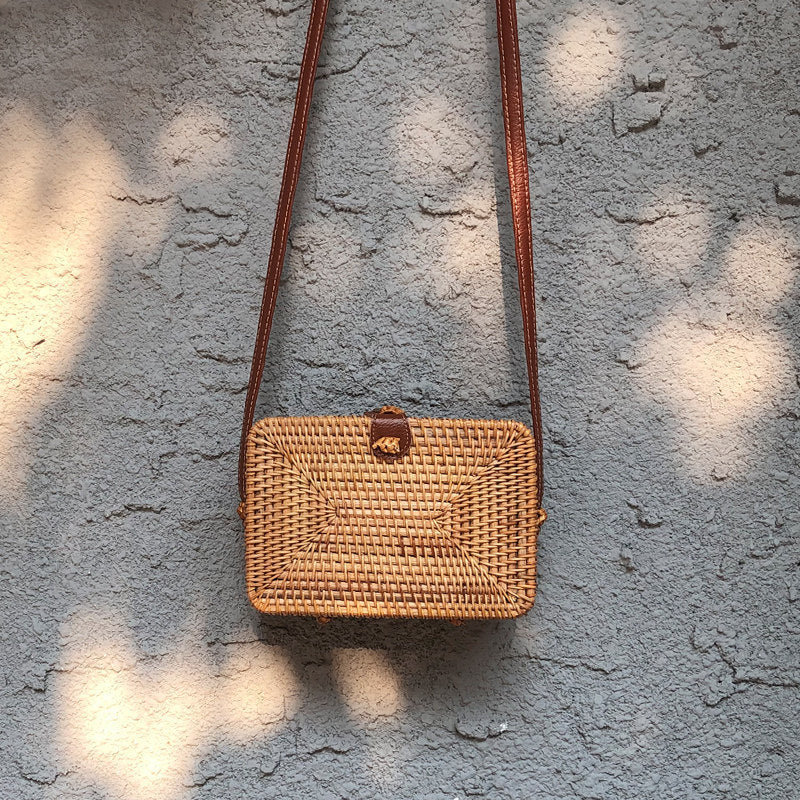 Handmade Round Rattan Crossbody Bag - Vintage Woven Straw Beach & Travel Shoulder Purse