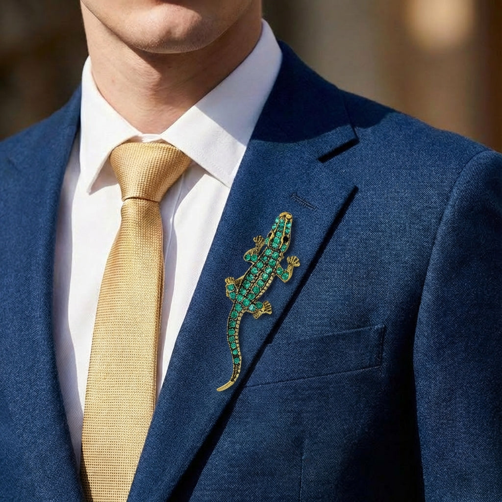 Alloy diamond-encrusted crocodile brooch, elegant and versatile, suitable for men's suits and cardigans, a perfect decorative pin.