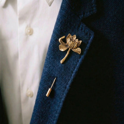 Retro lotus design men's lapel pins