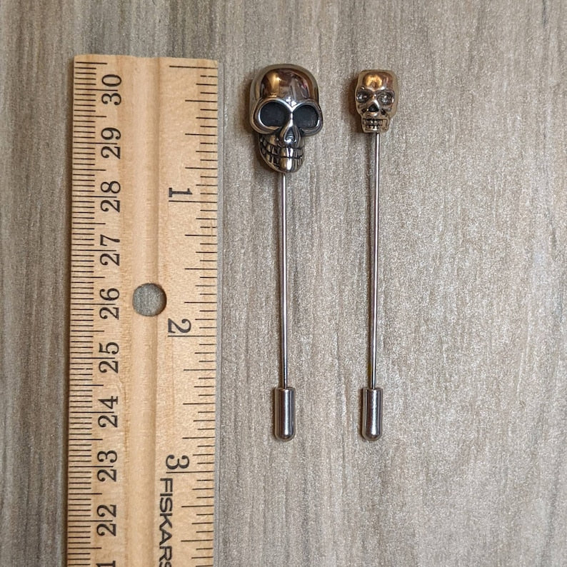 Épingle de revers crâne