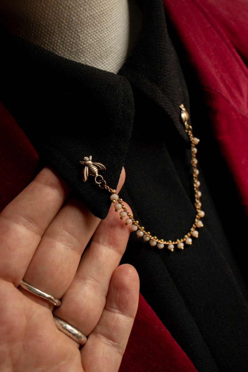 Bee Collar Chain Pin: Solid Brass Vintage Style Lapel Jewelry