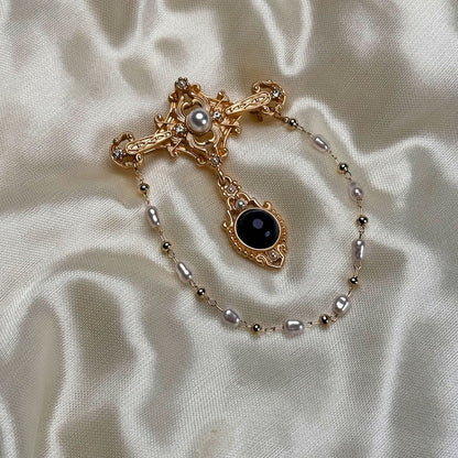 Broche Perle Baroque Vintage : Épingle de costume sculptée style cour, épingle de revers homme croix avec zircons et perles