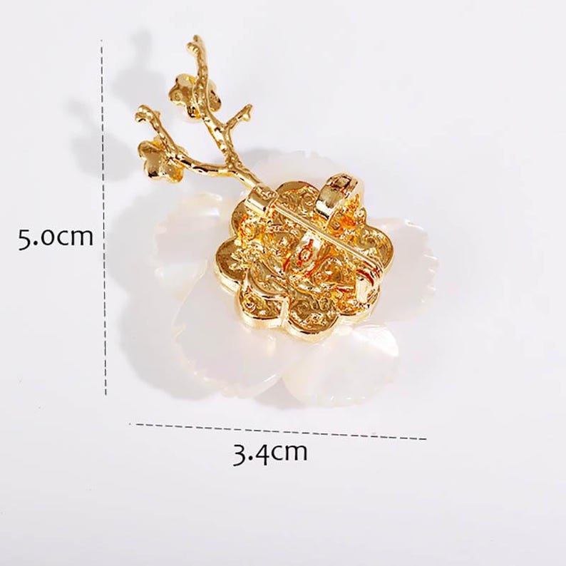 Mother of Pearl Blossom Shell Brooch Copper Inlaid Zircon Pin for Women