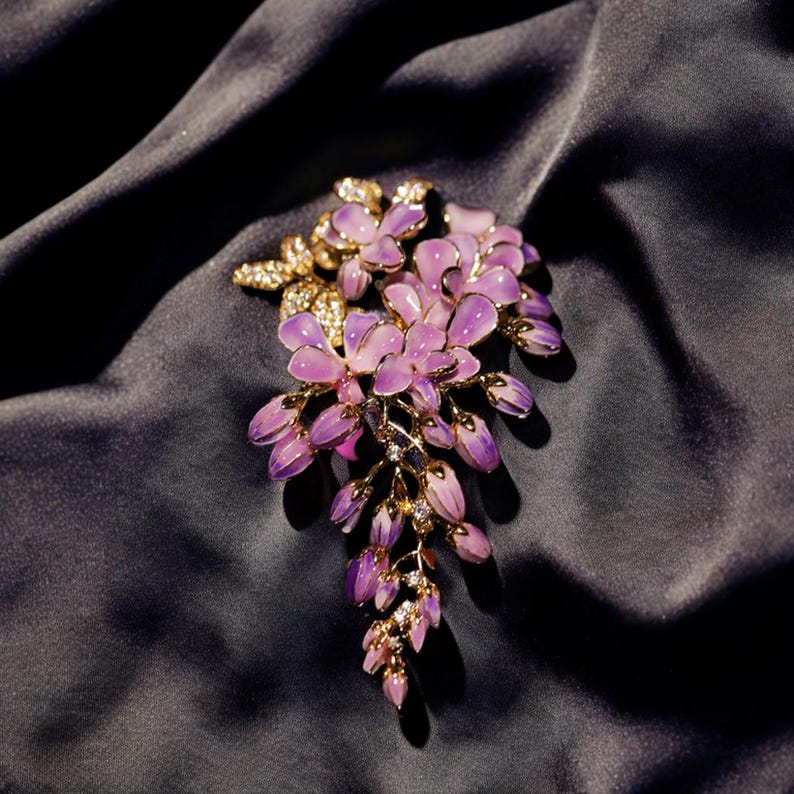 Original design wisteria flower brooch, luxurious oil drip purple jewelry with gift box
