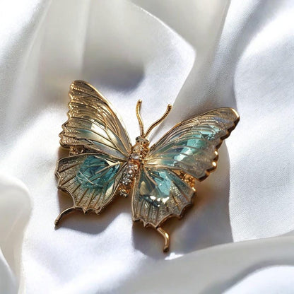 Vintage Butterfly Brooch Necklace: Dual-Purpose Jewelry, Gift Box