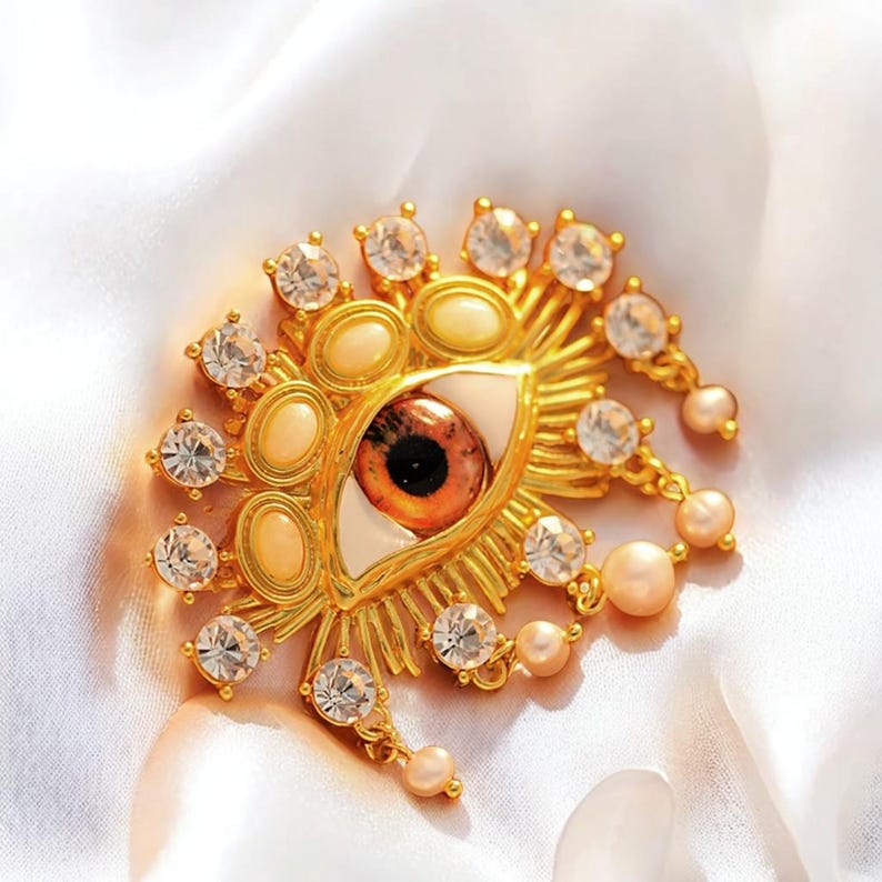 Baroque Pearl Devil's Eye Brooch Design Corsage, personalized eye brooches