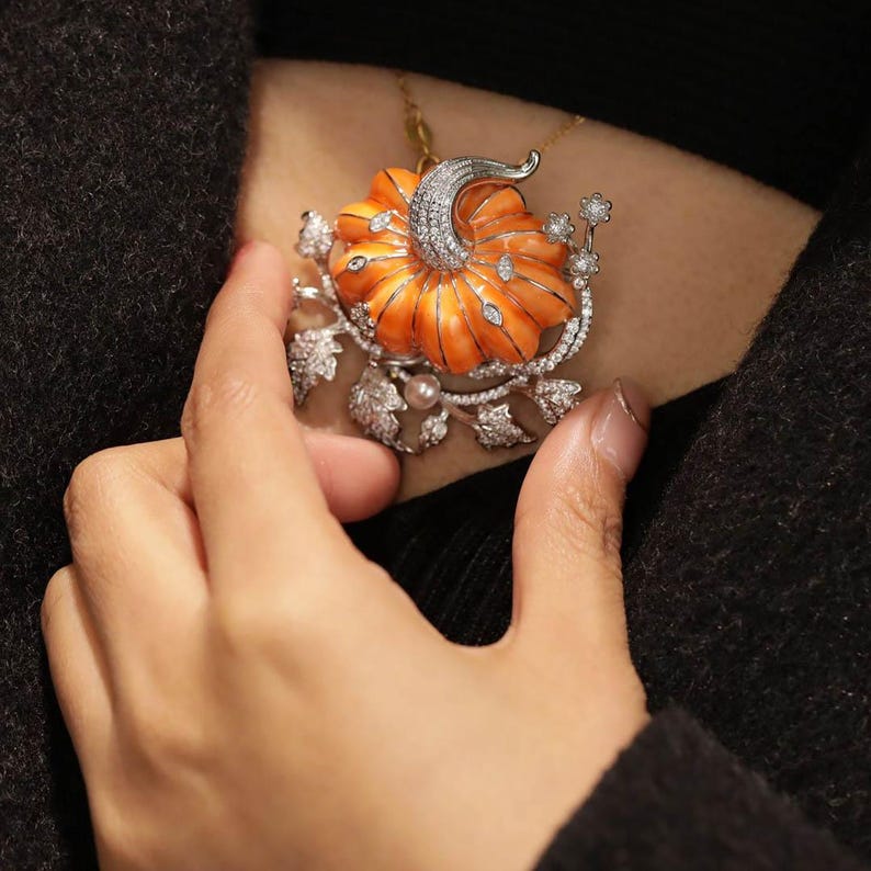 Hand-Painted Pumpkin Brooch: Whimsical Clothing Accessory Gift