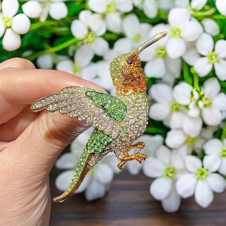 Vintage elegant hummingbird brooch, handmade alloy zircon hummingbird jewelry gift for mother