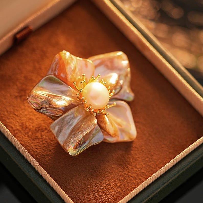 Vintage pin natural baroque pearl five-leaf flower brooch with box
