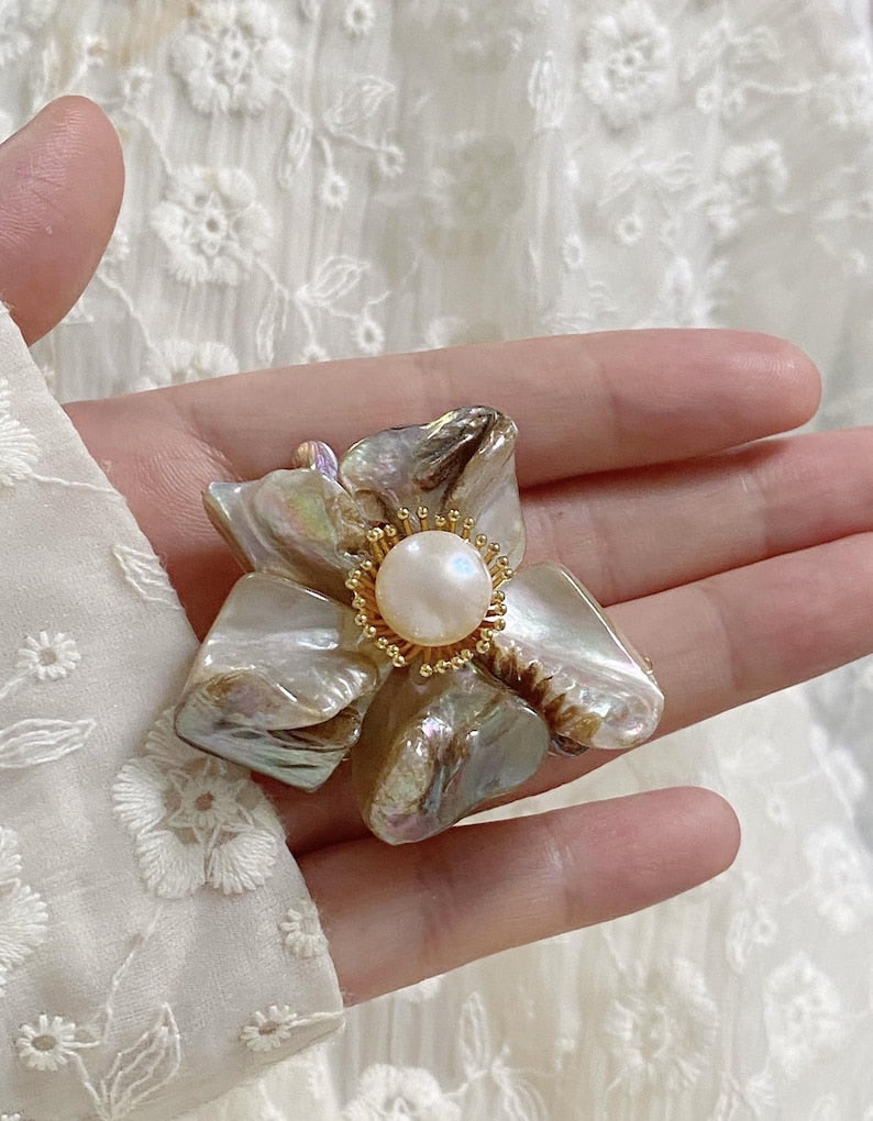 Vintage pin natural baroque pearl five-leaf flower brooch with box