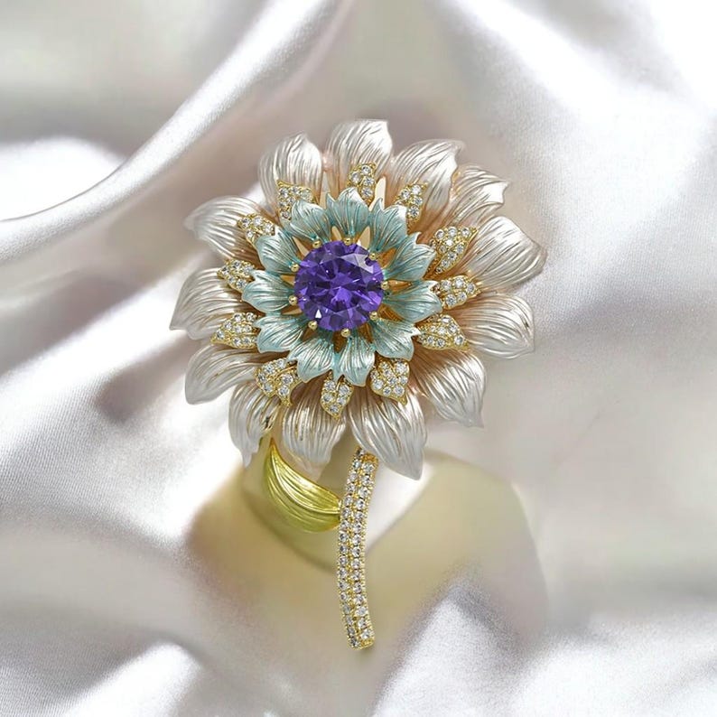 Copper inlaid zircon purple crystal brooch, enamel painting gold-plated daisy original brooch