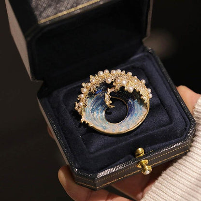 Hand-Painted Starry Sky Wave Brooch: Pearl Ocean Pendant
