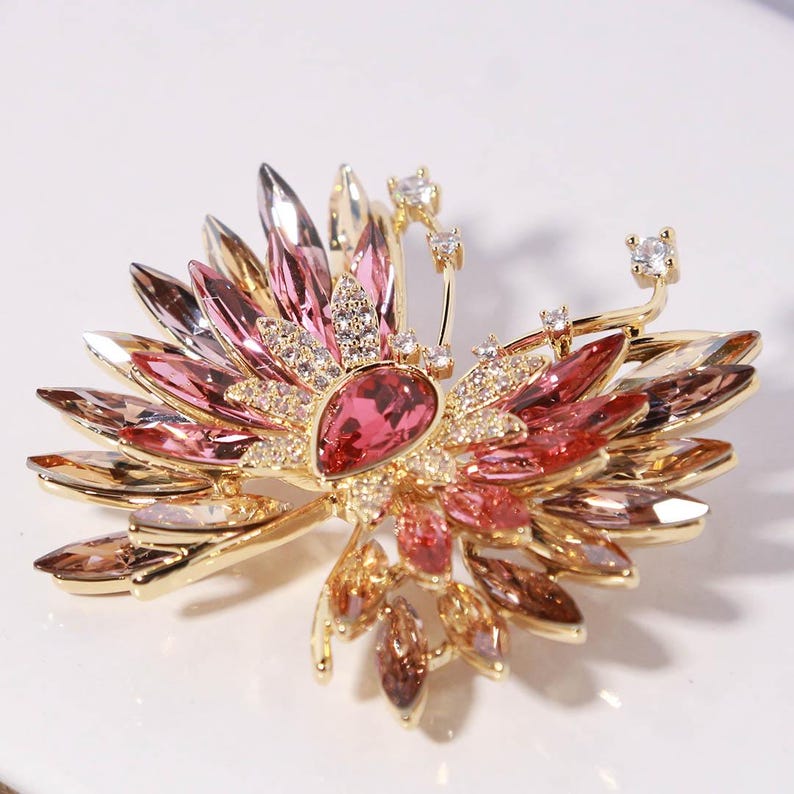 Flashing gradient crystal butterfly brooch original design handmade brooch and pendant gfit
