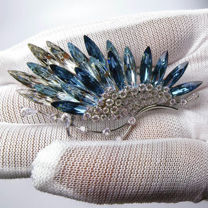 Original copper-made lake blue gradient crystal butterfly wing brooch