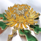 Literary retro chrysanthemum brooch for women Handmade enamel oil-drip flower brooch gift